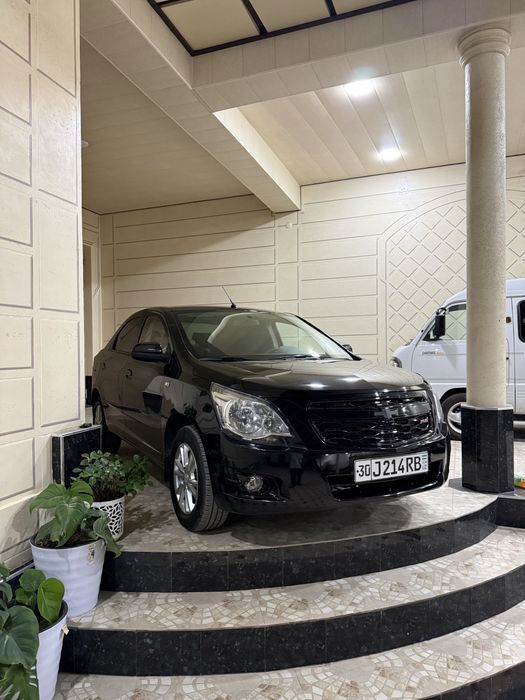 Chevrolet Cobalt 2023 4 poz