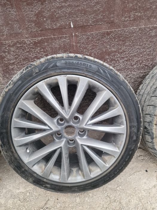 Диски вместе с шинами 18 размер