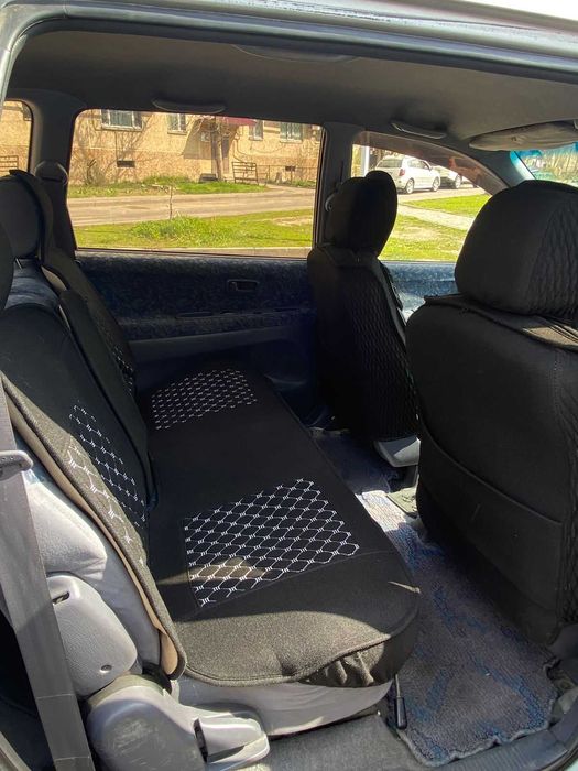 Продам машину Toyota Ipsum