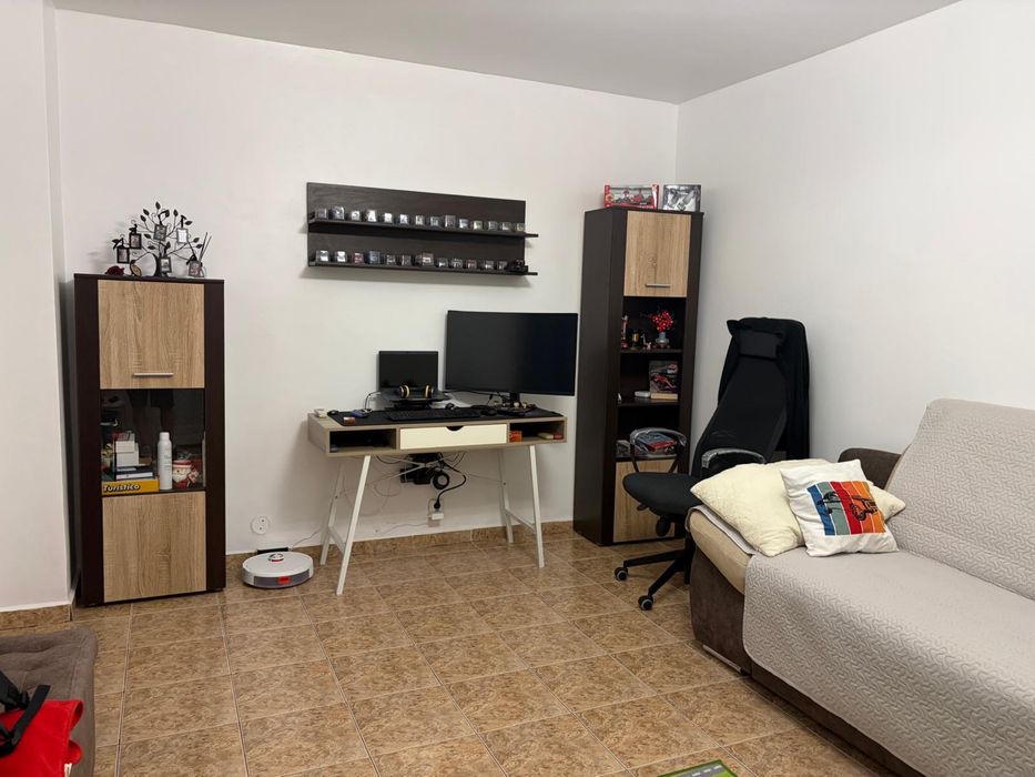 Inchiriez apartament cu 3 camere