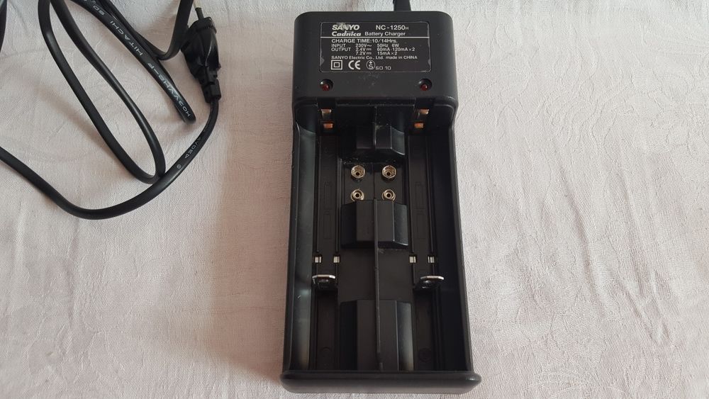 Incarcator acumulatori SANYO NC-1250H