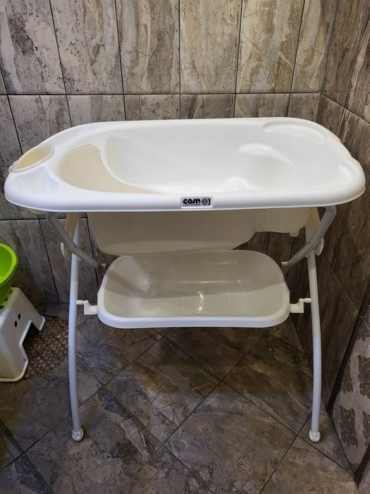 Бебешка вана Cam със стойка