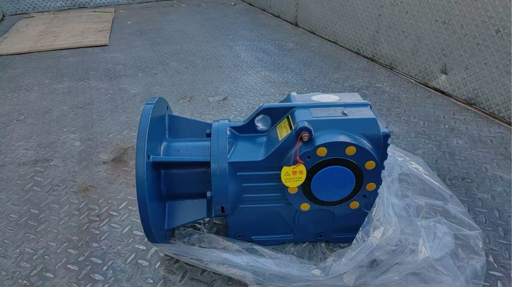 Электромоторы и червячные редуктора