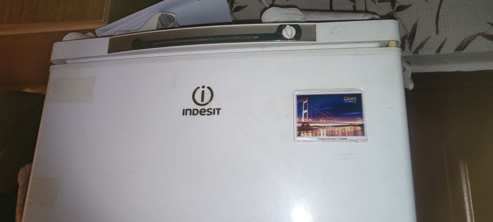 Продаю холодильник