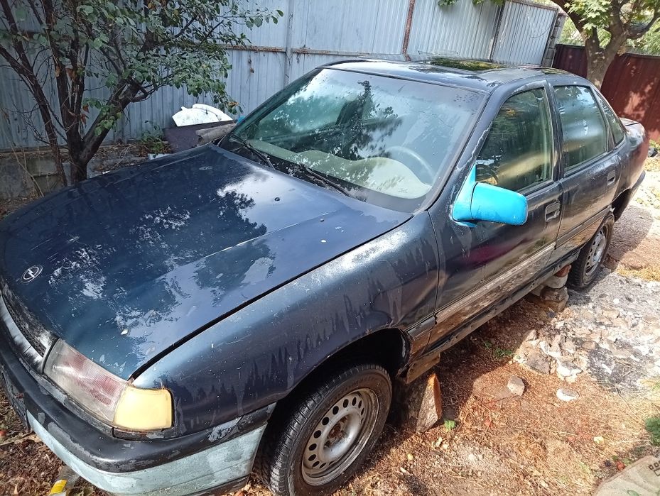 Продам Opel Vectra 1990г.
