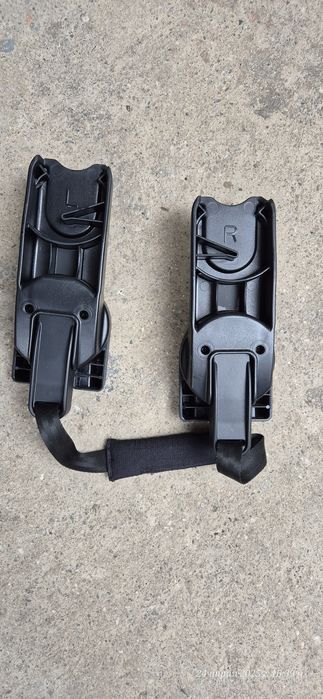 Адаптери за столче за кола или за  кош за новородено