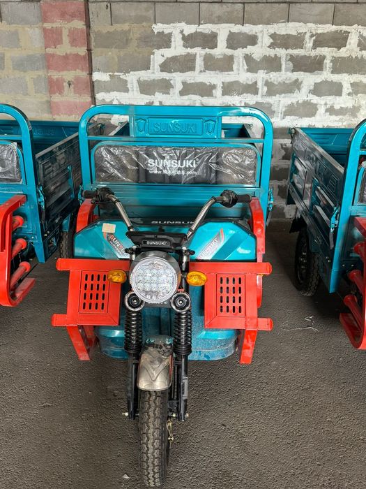 Электроскутеры Мопеды самокаты новая трехколесный  мото Трициклы