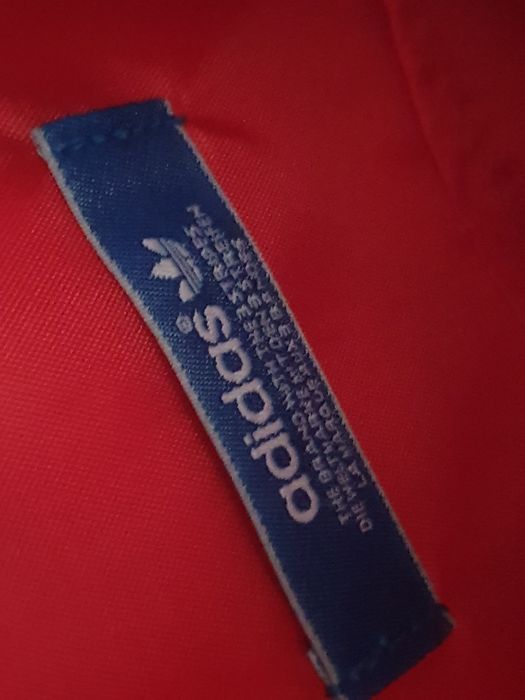Оригинална Adidas винтаж с лого от 80г