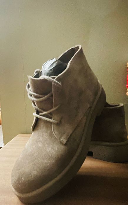 Женские осенние ботинки