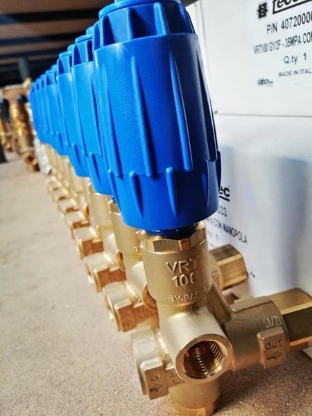 Regulator presiune bypass , spalatorie auto