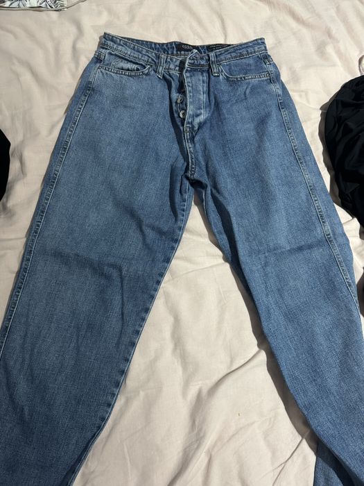 Дънки от Guess.