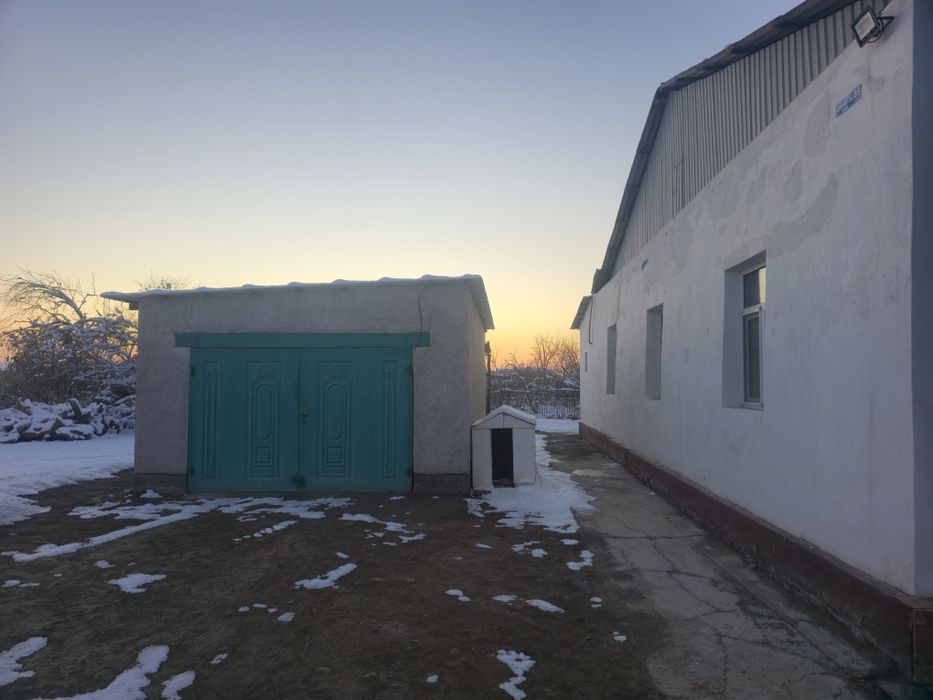 Шоманай районы Қарабайлы ауылында жай сатылады