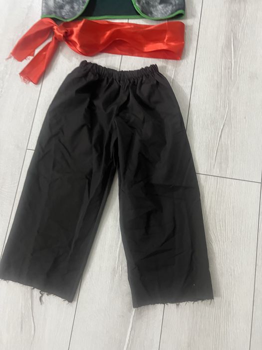 Продам костюм пирата