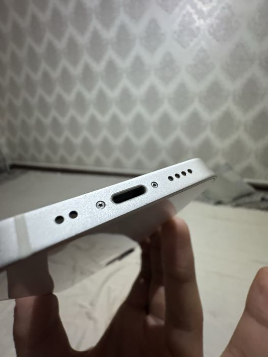 iPhone 12 mini радной