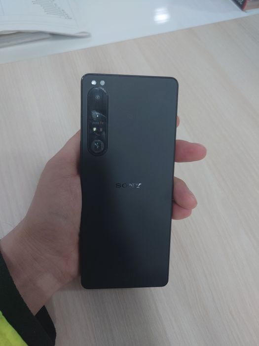 Sony Xperia 1 IV