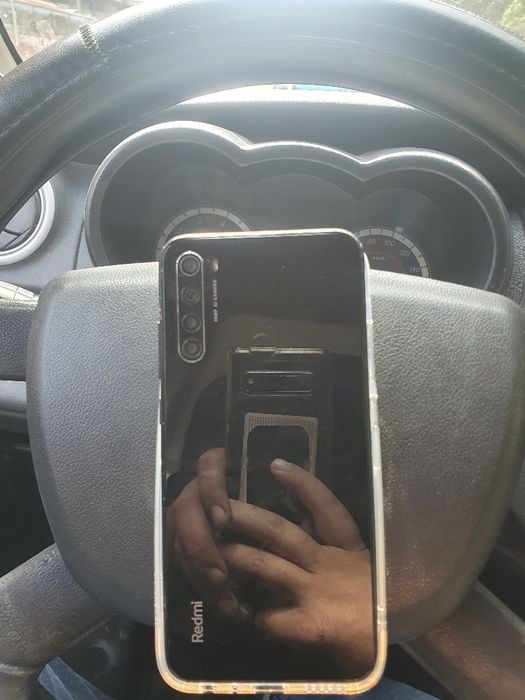 Redmi not 8 4+1/64 ideal