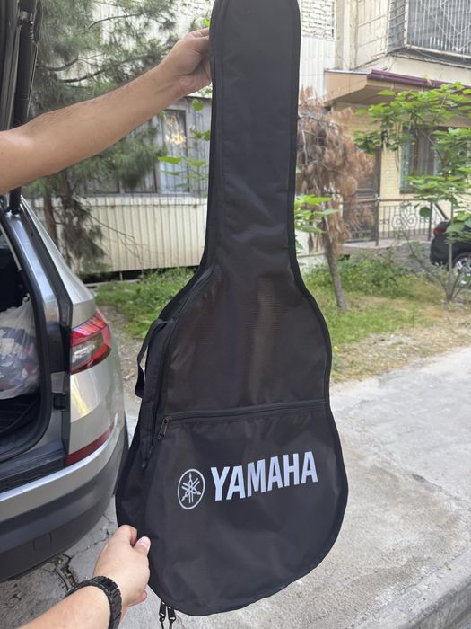 Чехол для гитары Yamaha оригинал почти новый