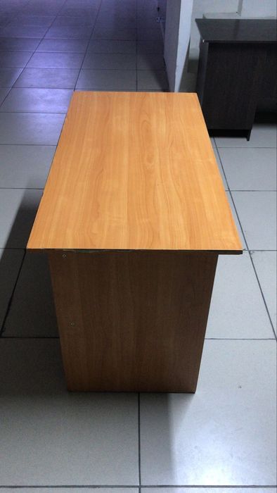 Продам офисный мебель срочно