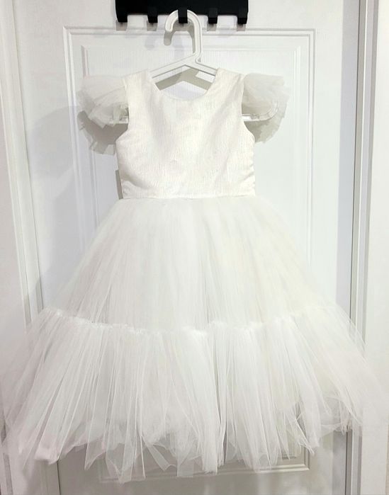 Платье размер 134