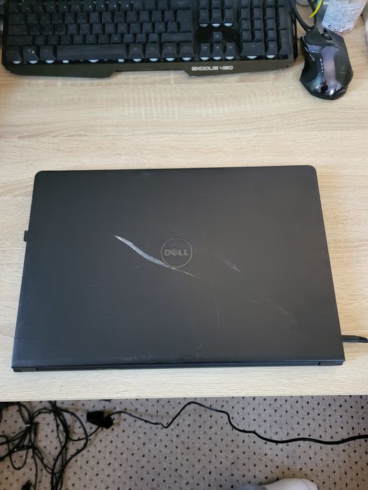 Laptop Dell Vostro 3558 , Intel Pentium 3825U , 8 GB  , ssd 120 GB  , 15.6 "