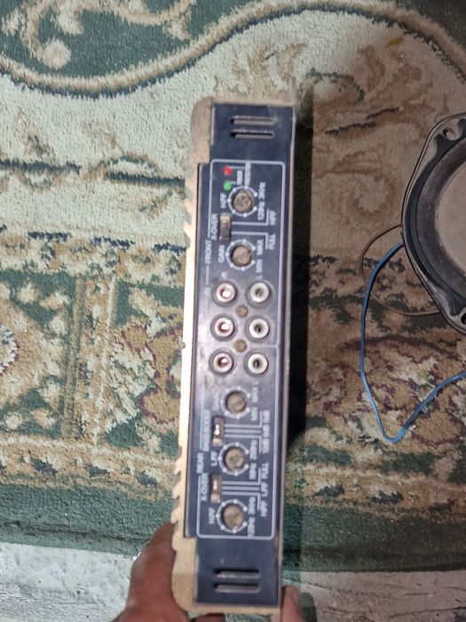 JVC  Уселитель 3000W