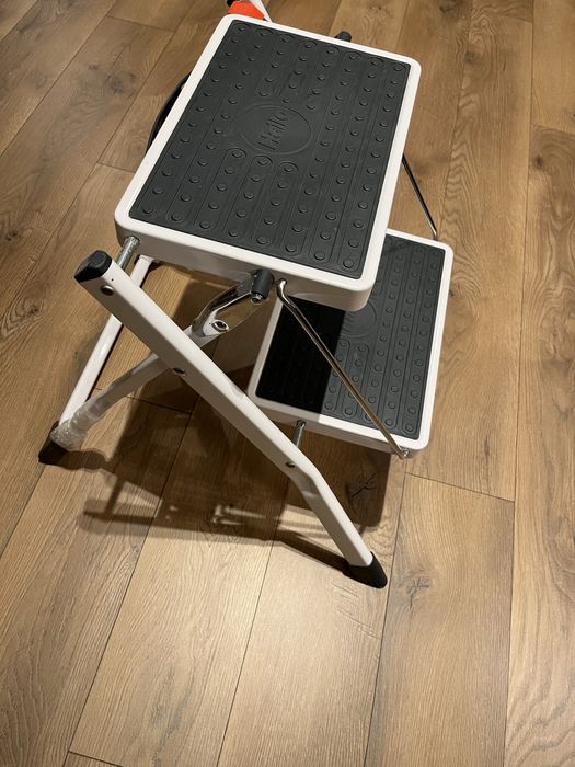 Vand scara otel 2 trepte Hailo, aproape noua