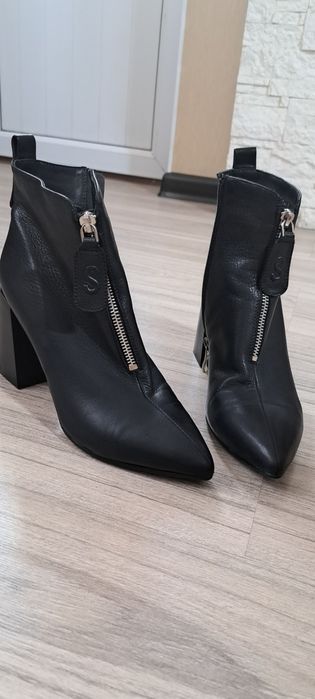 Ботильоны почти новые 39