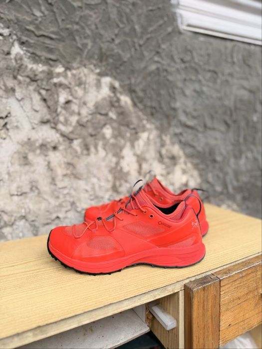 Arc’teryx Novran LD3 Vibram salomon lowa scarpa bocanci ghete salewa