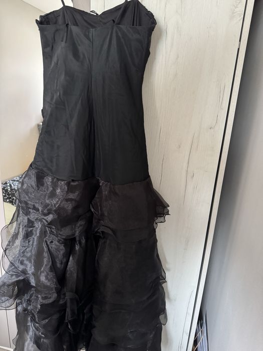 Черна елегентна рокля