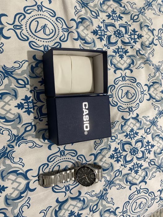 Продаю часы casio оригинал. Торг иметься