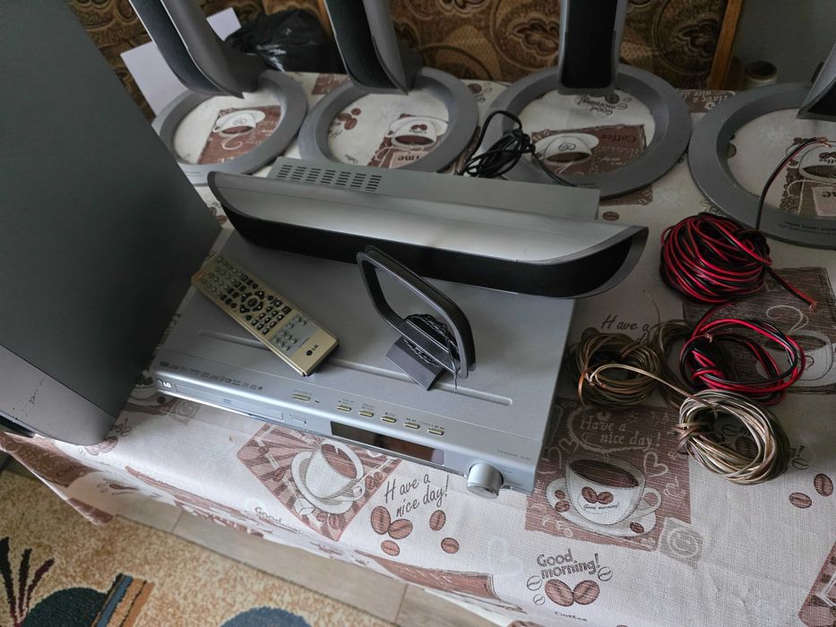 Sistem home teatre cinema LG 5+1