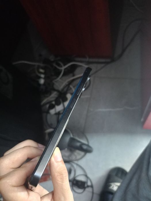 Продам телефон poco c65