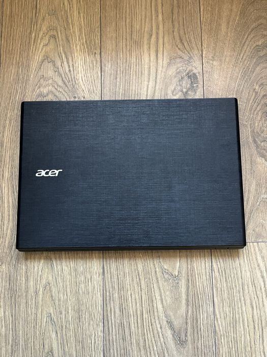 Laptop Acer Aspire ES-574G + mouse