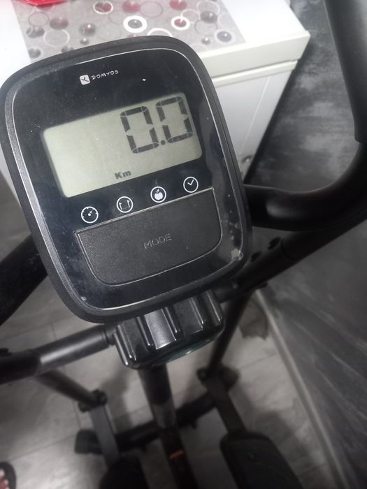 Bicicletă eliptică fitness, stare foarte bună, perfect funcțională – 700 lei negociabil