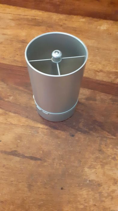 моливник с часовник и радио