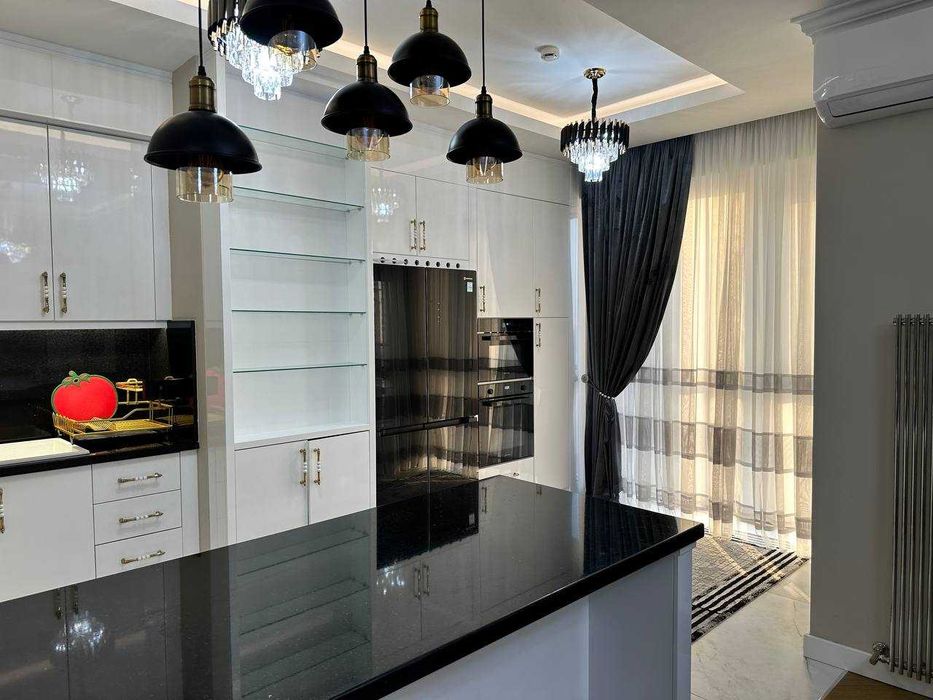 Сдаётся квартира в новостройке в центре города в Акай Сити