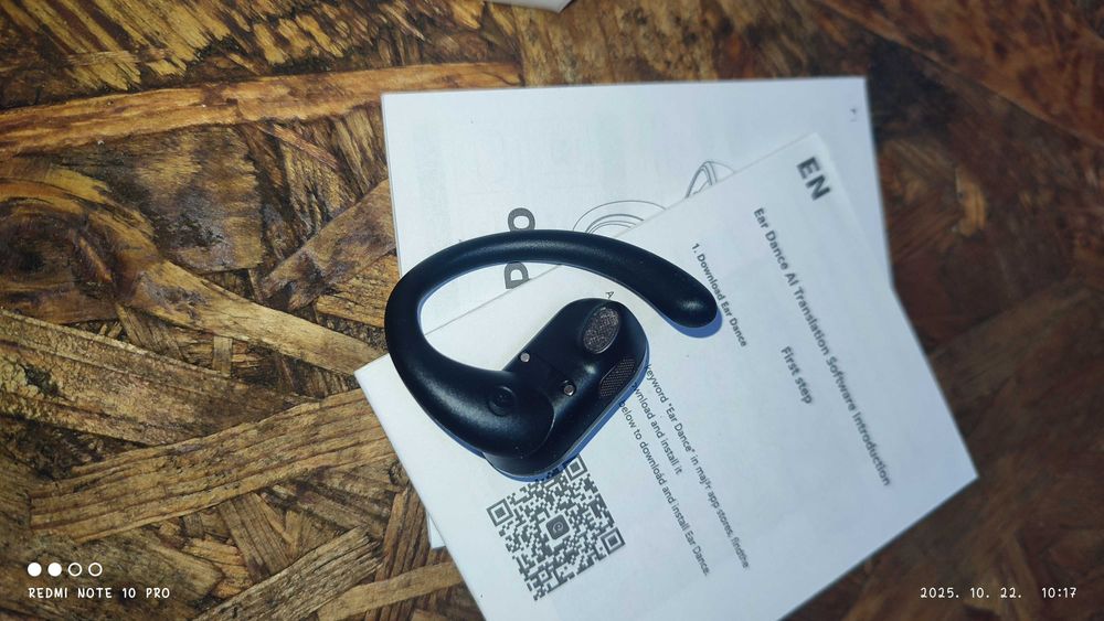 Căști cu traducere AI