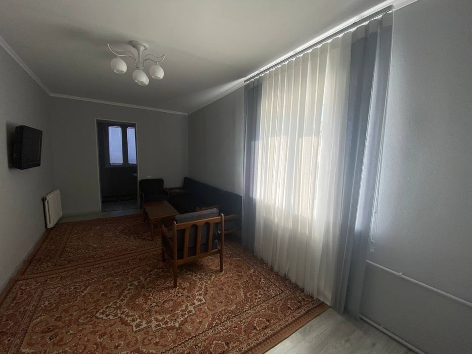 Сдается 2-х комнатная квартира в центрегорода Лабзак (Ц-13)