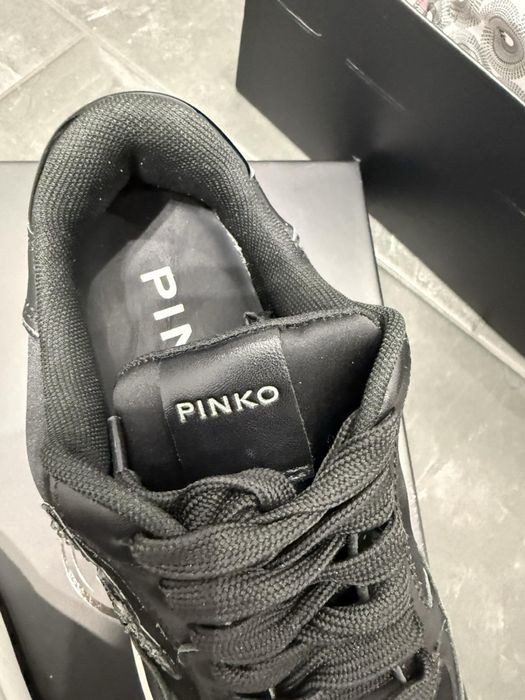 Нови обувки Pinko