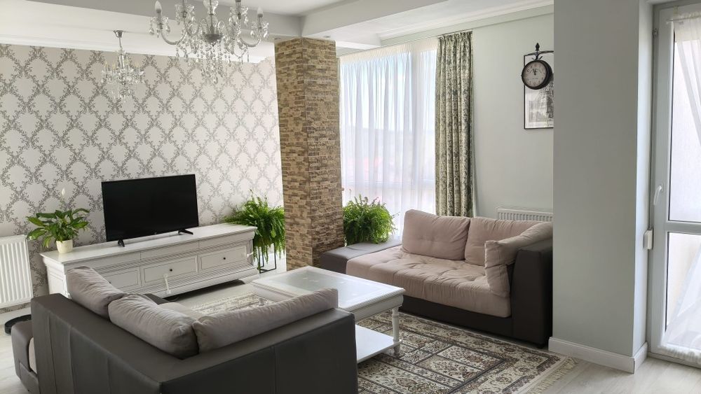 Persoana fizica - Apartament 3 camere 82 mp Bucium