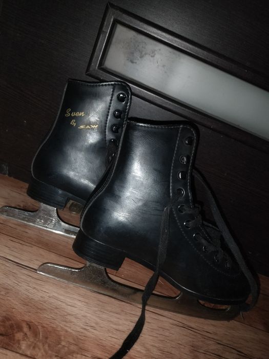 Коньки, черные, 33/34