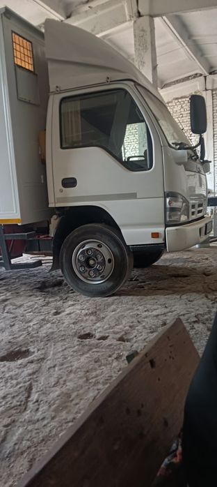 Исузу фургон сотилади 2013 йил