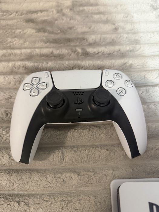 PS 5 Slim 825 GB
