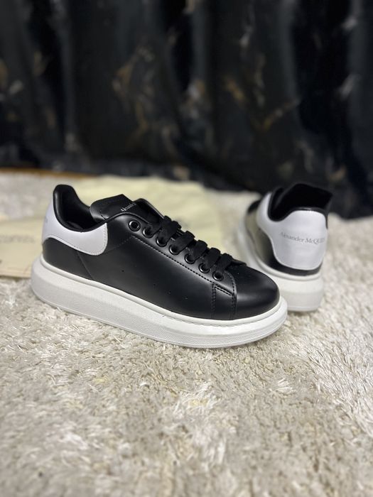 Adidas Alexander McQueen,noi cu eticheta