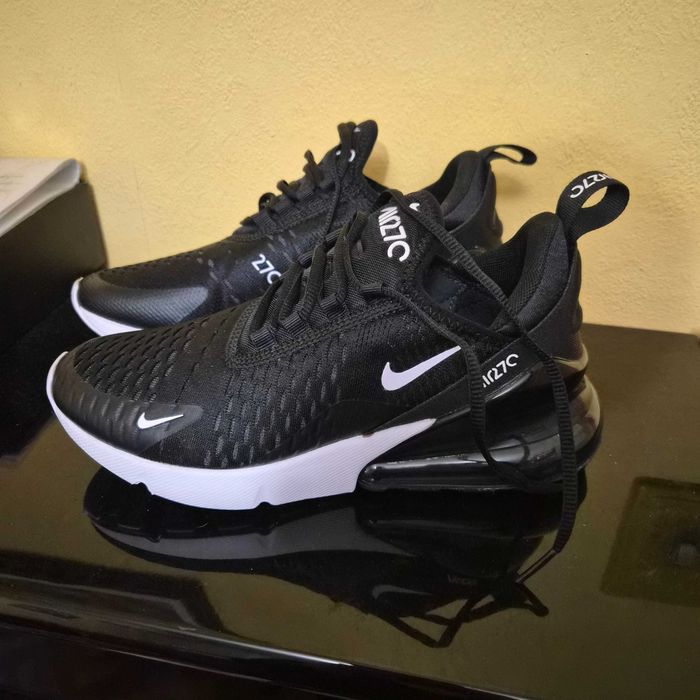 Маратонки Nike Air Max 270