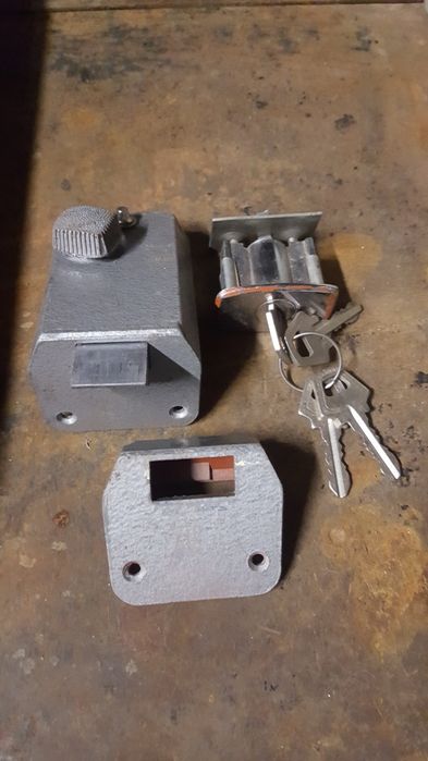 Продам замки разные