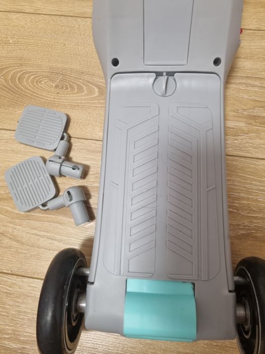 Trotrineta si bicicleta cu sau fără pedale 3 în 1