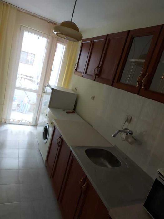 Дава се под наем Двустаен апартамент в Бургас, Възраждане - 55 кв.м за 150 € - Снимка #2