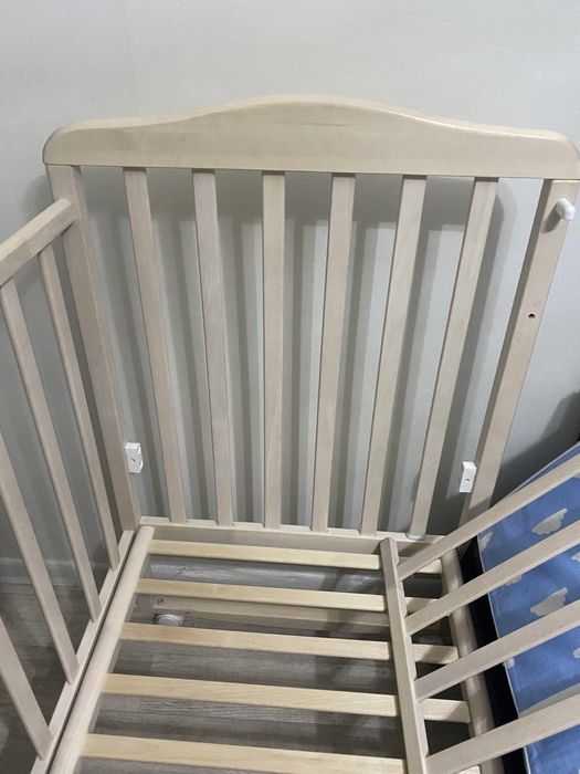 Продам кроватку детскую