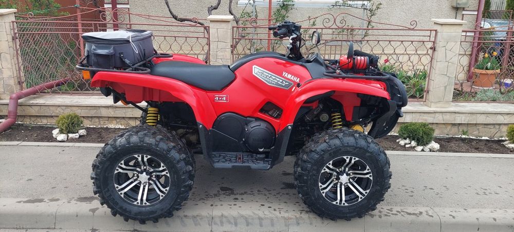 YAMAHA Grizzly 700cc  FI